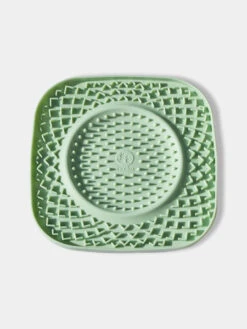 Tapis De Léchage 🍽️😋 Pour Chien Et Chat - YoomY Plate - Dusty Green - Inooko