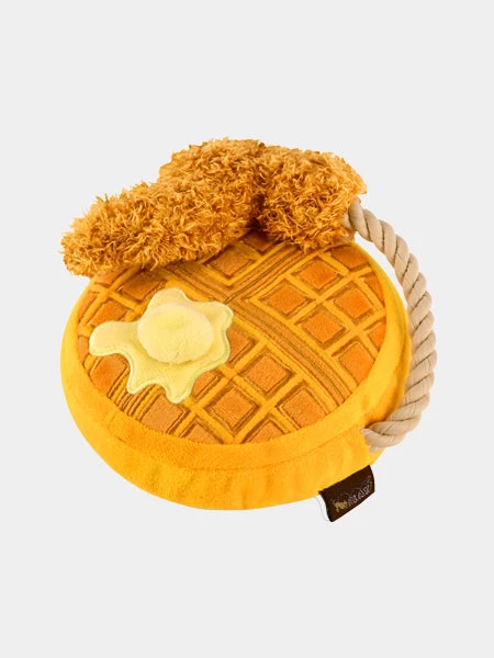 Jouet En Peluche Pour Chien - Barking Brunch - Gaufre Au Poulet - Pet PLAY – Image 3